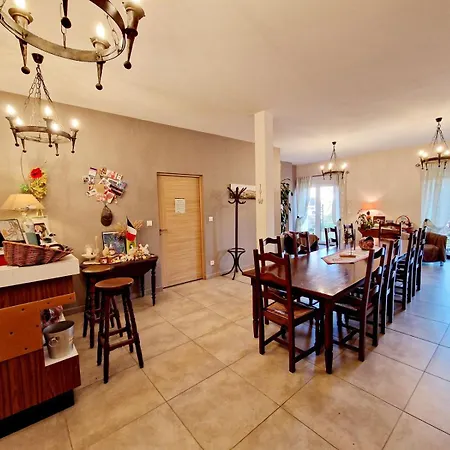 Bed & Breakfast Les Jardins De La Grange 3*