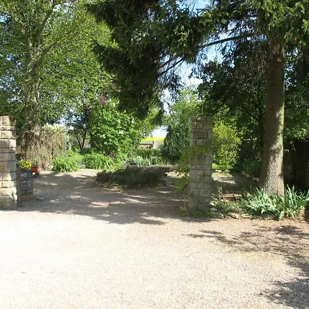 Les Jardins De La Grange Bed & Breakfast