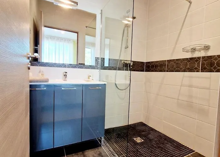 Bed & Breakfast Les Jardins De La Grange 3*