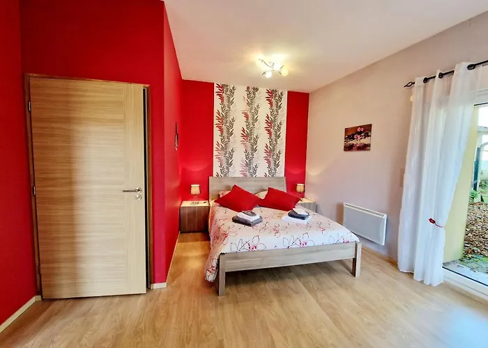 Bed & Breakfast Les Jardins De La Grange 3*